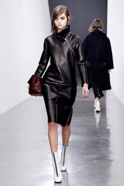 Look 7